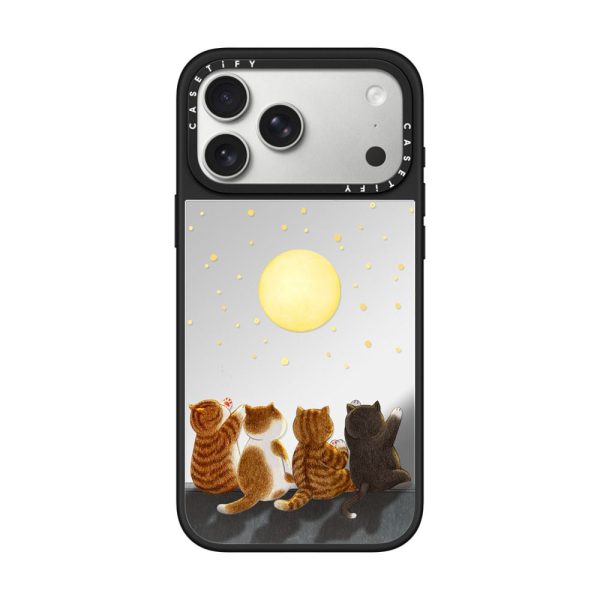 a321029ef87c1e2bb4d49c8fe46ad8e6cc2ba0ee93e79767a0facee978ab20f7.jpg Casevello Full moon iPhone Case